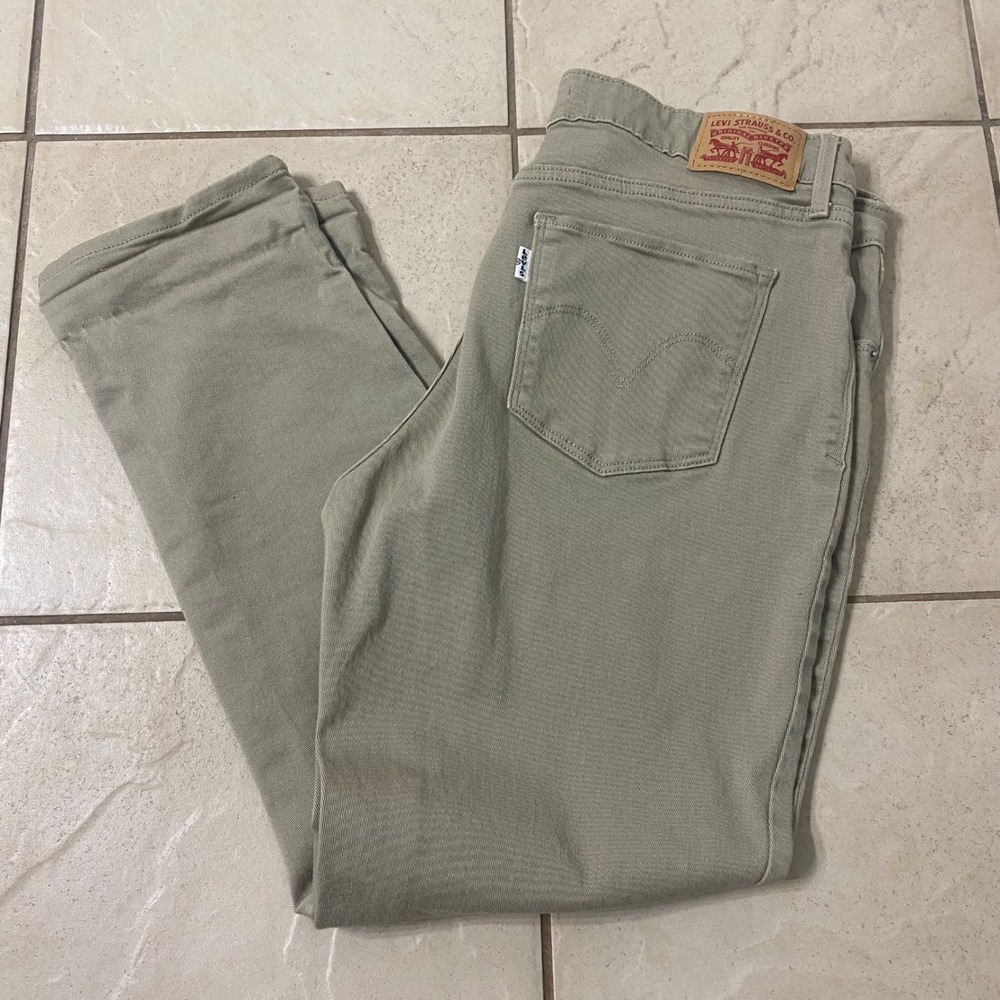 Levi Strauss Co Mid Rise Skinny Women's Jeans‎ Khaki Size 31